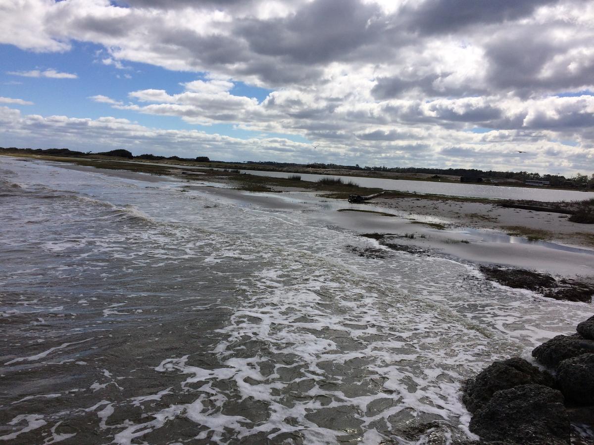 Cedar Island Resort Buitenkant foto